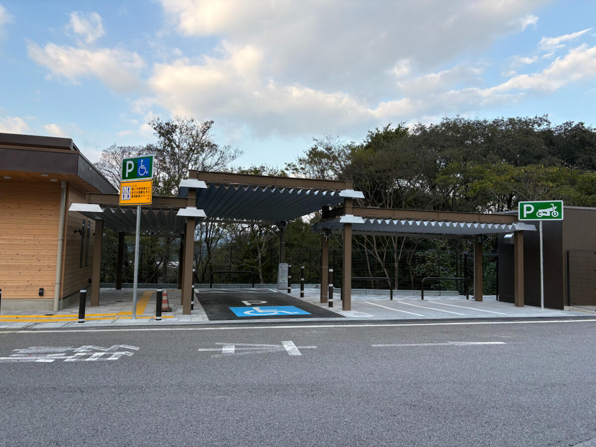 上り線上屋棟