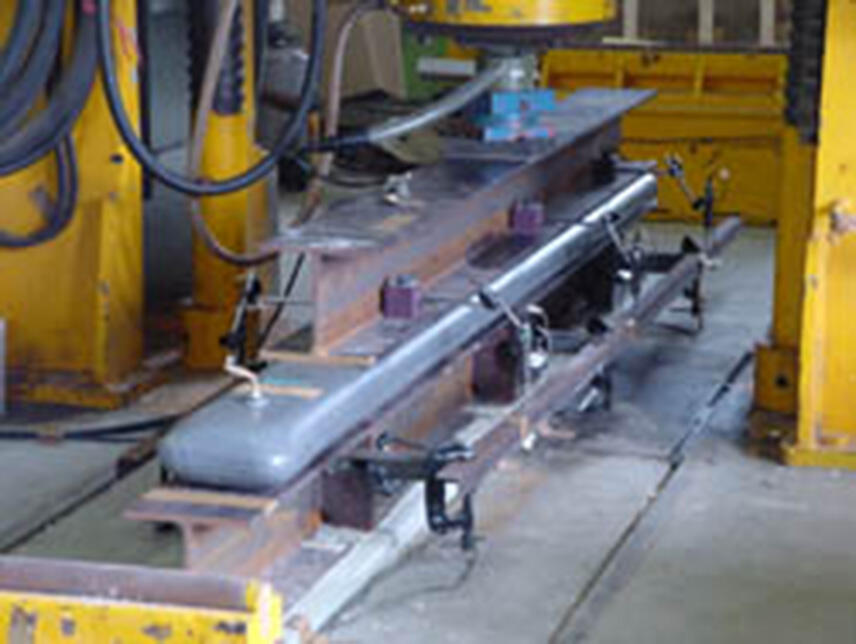 エアフェンスの耐荷重性能を検証するための試験設備全体の写真